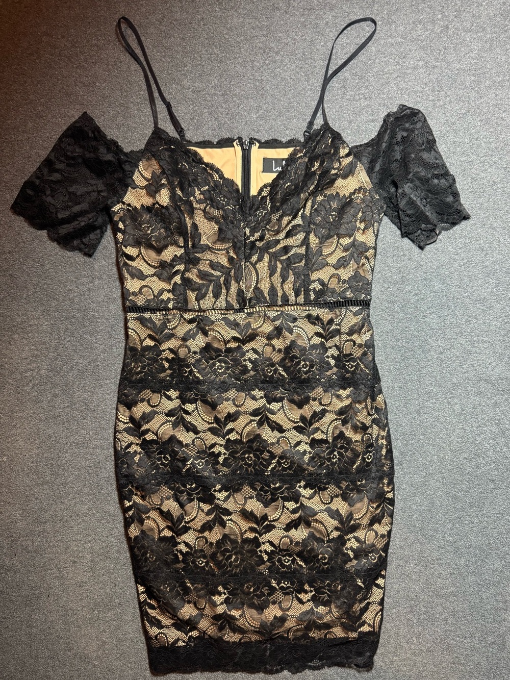 Lulus Black Lace Bodycon Mini Dress – Off-the-Shoulder Sleeves – Size Medium